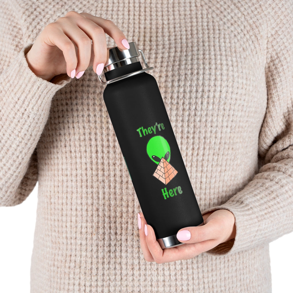 Green Alien 22oz Vacuum Insulated Bottle