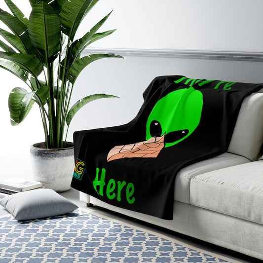 Green Alien Pyramid Sherpa Fleece Blanket