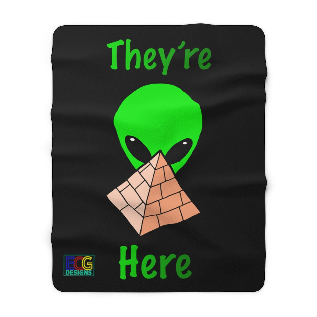 Green Alien Pyramid Sherpa Fleece Blanket