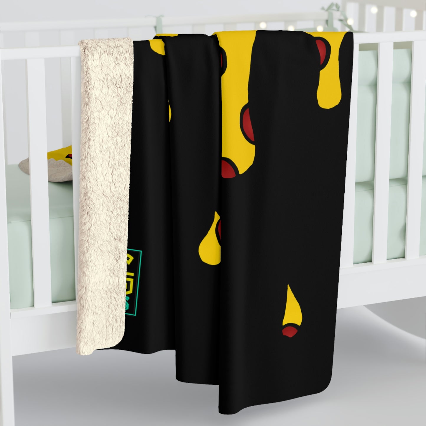 Cheesy Pizza Sherpa Fleece Blanket (Black)