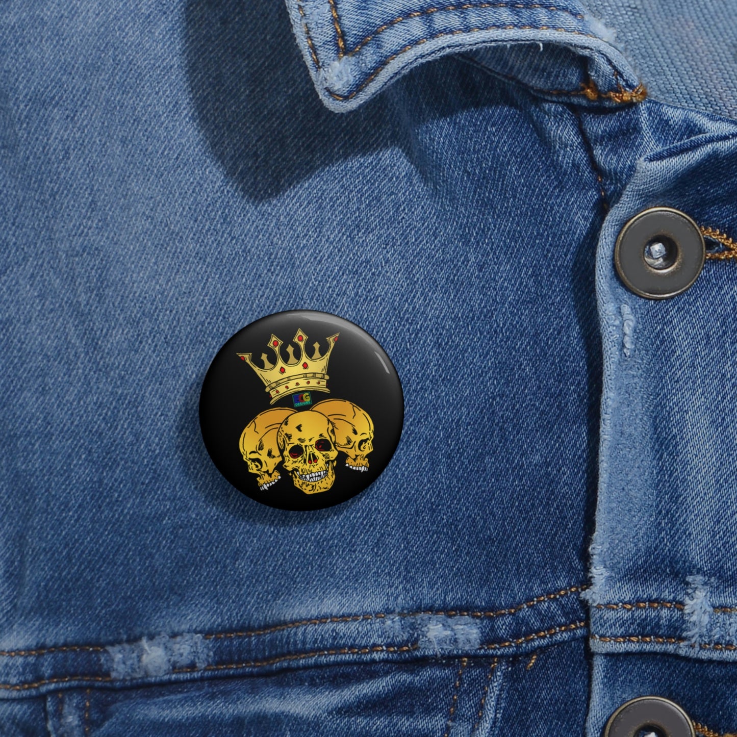 Triple Skull Crown Pin Buttons