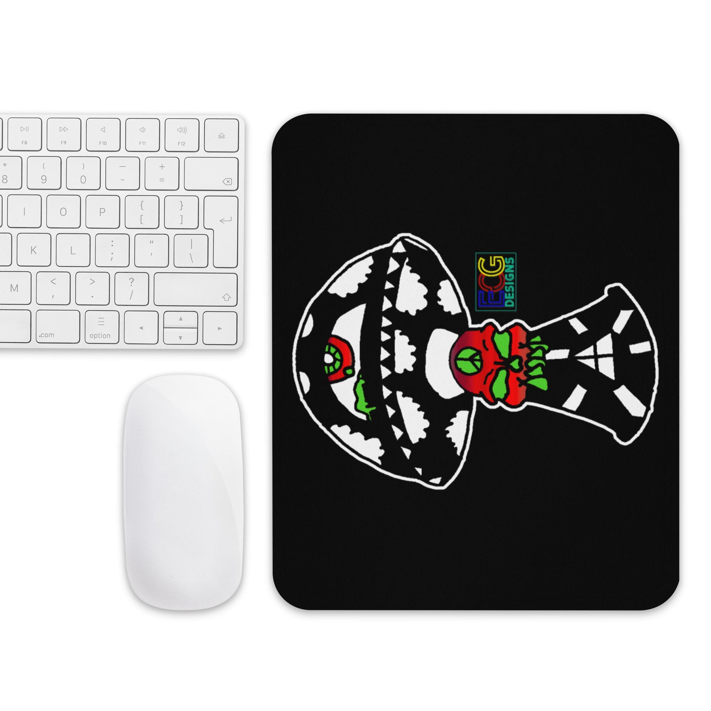 Black and White Skull Shroom Mouse pad