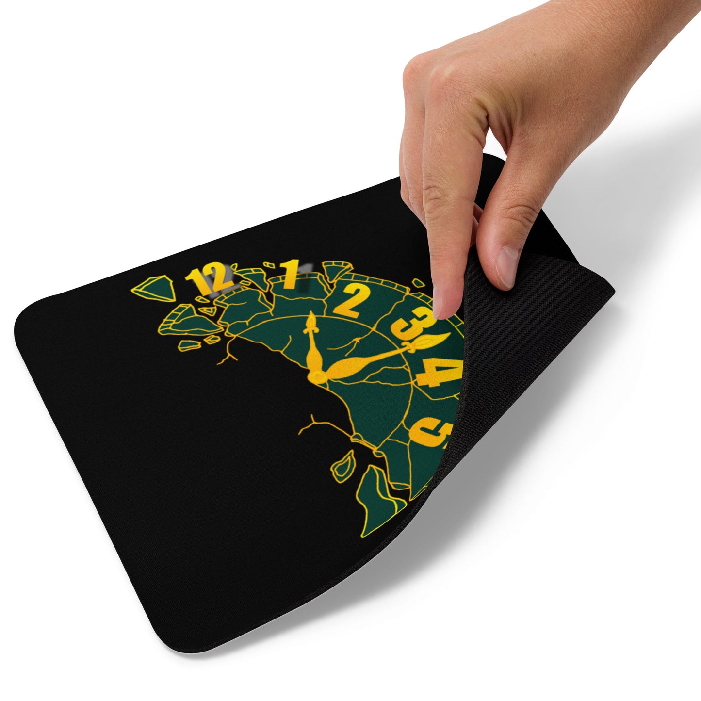 Broken Clock Mouse pad